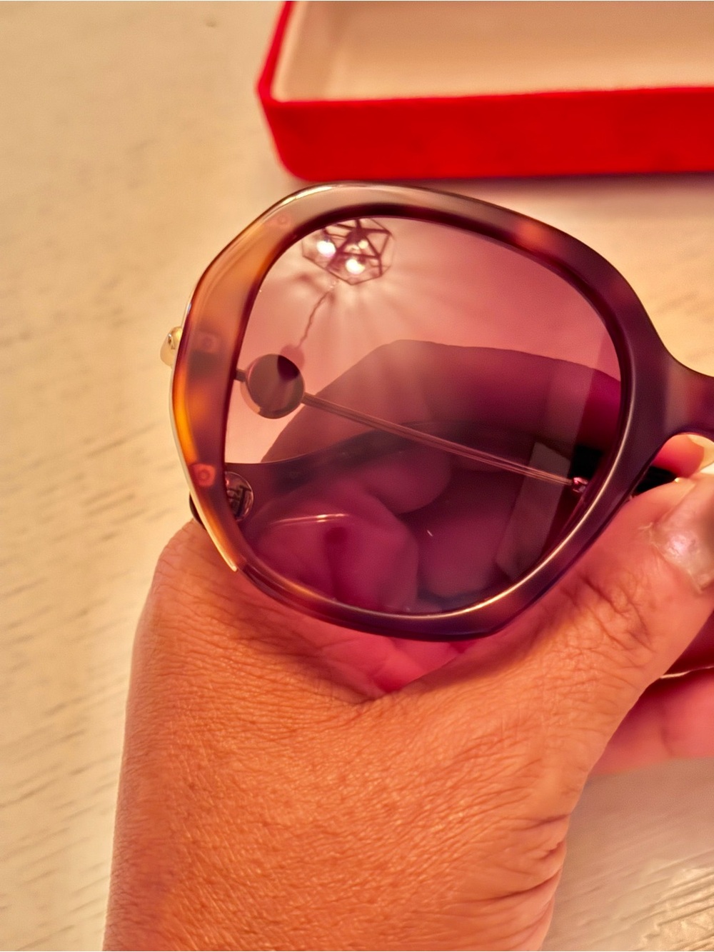 Carolina Herrera Brown Gradient Oversized Sunglasses with Gold Accents 54 21 145 - Picture 7 of 13